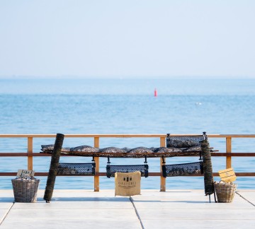 Zeeland - Oesterij Oesterij ponton.jpg