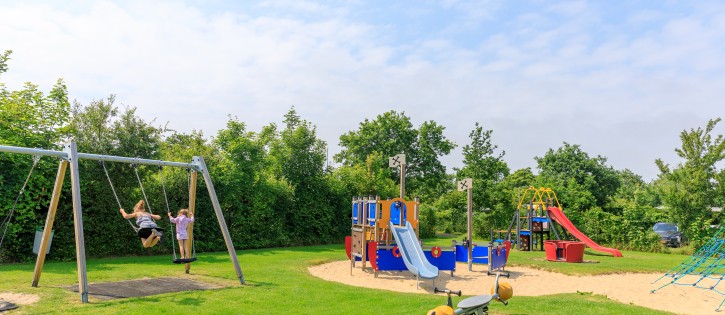 Spelen bij Ginsterveld