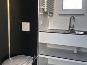 Luxe comfortplaats met privé sanitair in Burgh-Haamstede Camping Ginsterveld 3.jpg